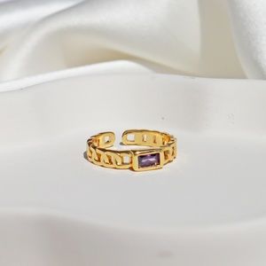 Urban Outfitters - Gemstone Ring